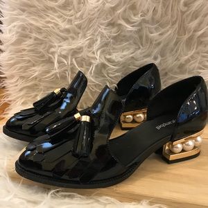 Georgeous and cozy Jeffery Campbell Slides.